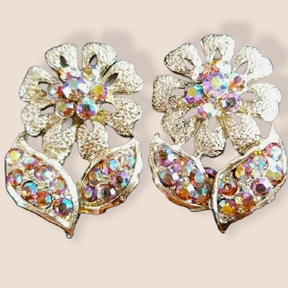 Vintage Mid Century AB Crystal Rhinestone Clip Earrings - Picture 1 of 11